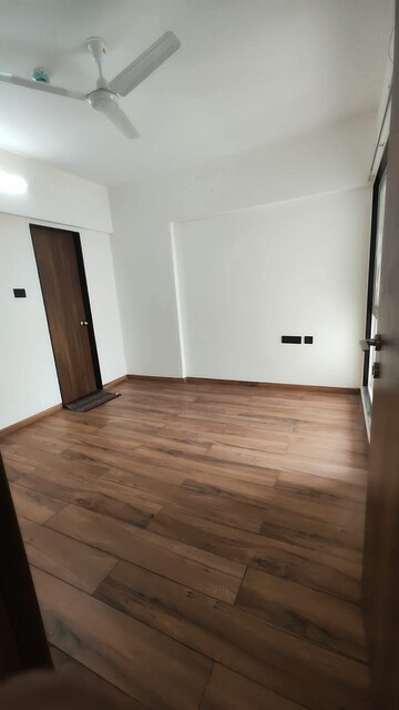 Room in 2 BHK Apartment at Krishna Amarillo, Hinjewadi – for Rent