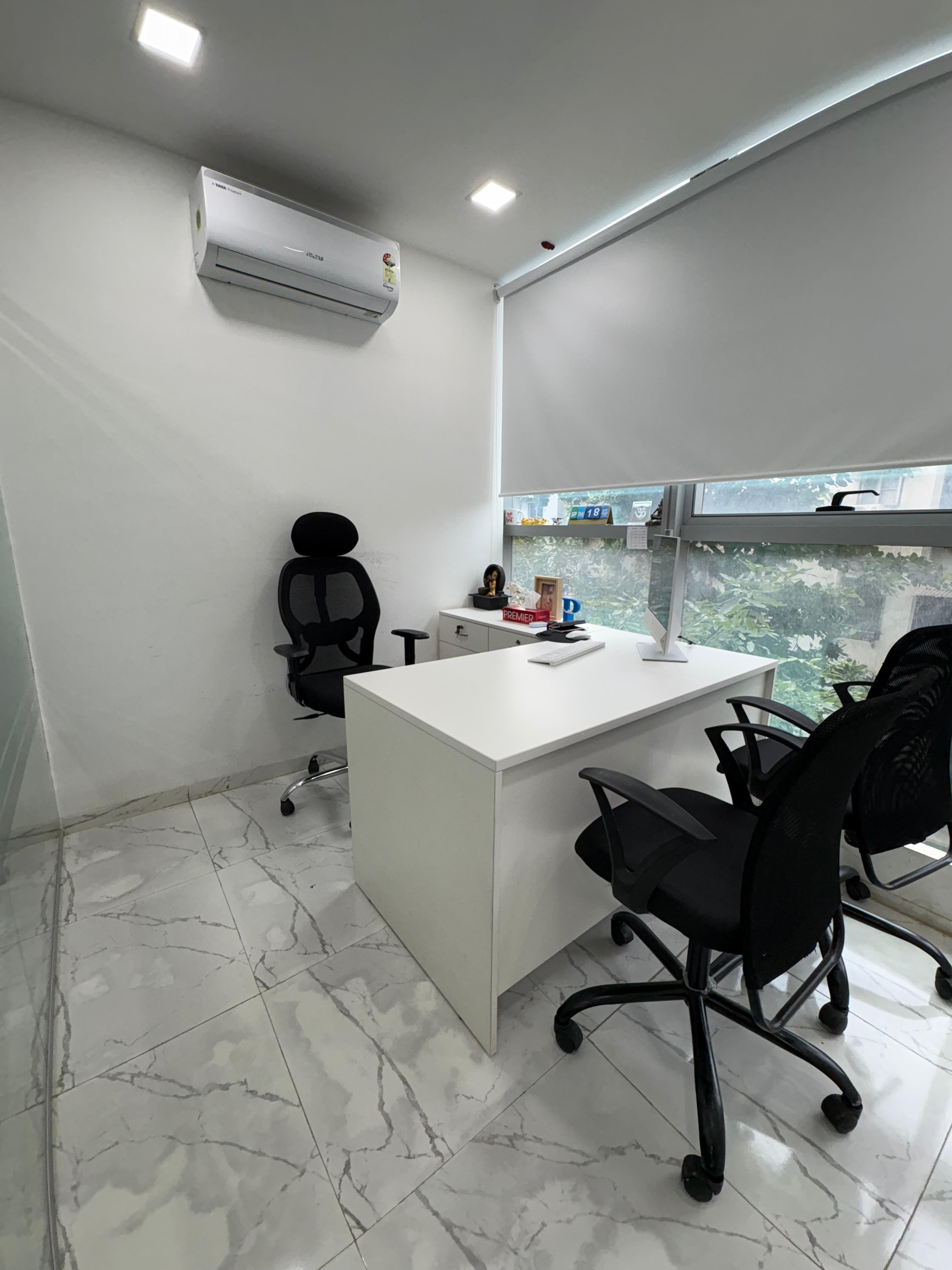 Office Space For Rent in Sunteck Crest