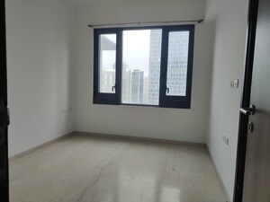 Room in 2 BHK Apartment at Lodha The Park, Worli – for Rent