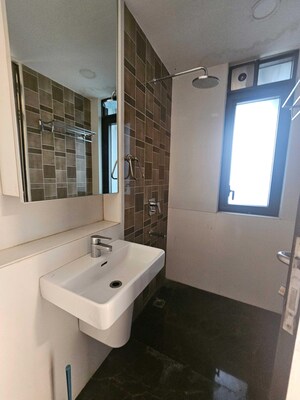 Team Area in 2 BHK Apartment at Lodha The Park, Worli – for Rent