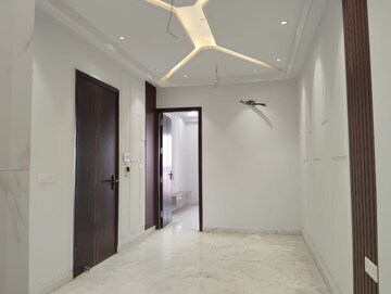 Room in 2 BHK Builder Floor at Paschim Vihar – for Rent