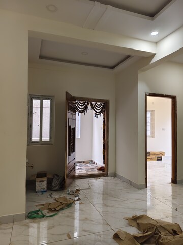 Room in 2 BHK Apartment at Halasuru – for Rent