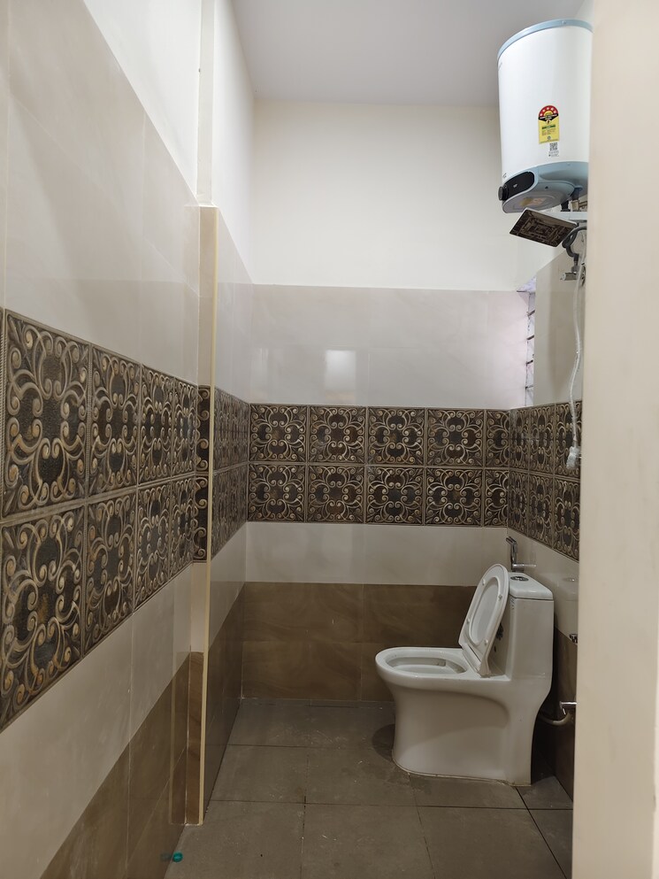 Bathroom, halasuru 2 Bedroom 1100 Sq.Ft. Apartment In Halasuru Bangalore 9256293