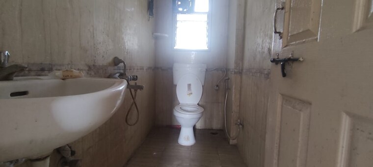 Bathroom, mauli-chs-baner 2 Bedroom 800 Sq.Ft. Apartment In Baner Pune 9256295