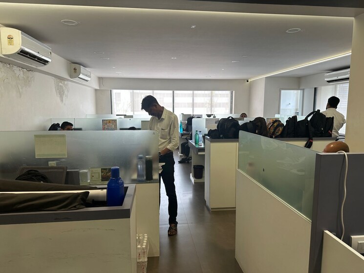 Team Area, samarpan-complex Commercial Office Space 1500 Sq.Ft. In Andheri East Mumbai 9256298