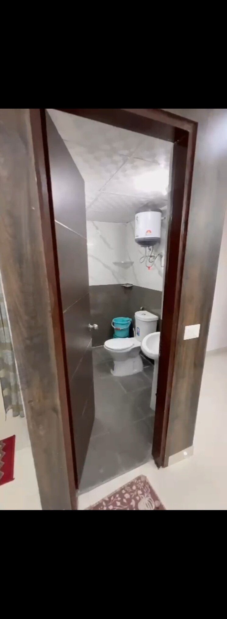 Bathroom, vasu-fortune-residency-phase-ii 3 Bedroom 1350 Sq.Ft. Apartment In Raj Nagar Extension Ghaziabad 9256309