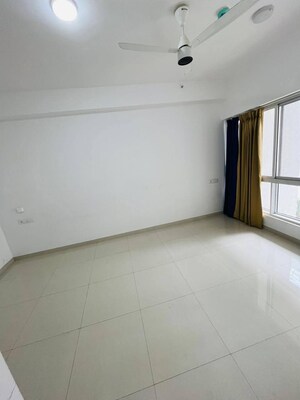 Room in 2.5 BHK Apartment at Gera World of Joy, Kharadi – for Rent