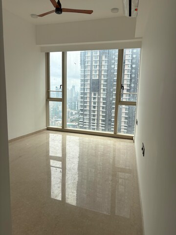 Furnished Amenities in 2 BHK Apartment at Lodha World View, Worli – for Rent