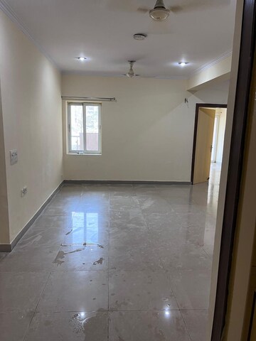 Room in 3.5 BHK Apartment at Gaurs Cascades, Raj Nagar Extension – for Rent
