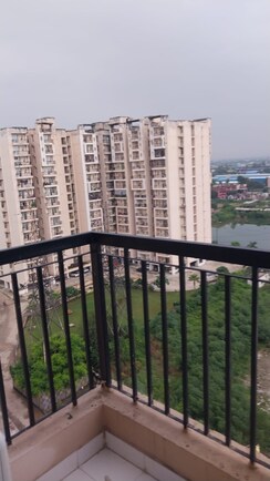 2.5 BHK + Study Room Apartment For Sale in Eureka Diya Green City