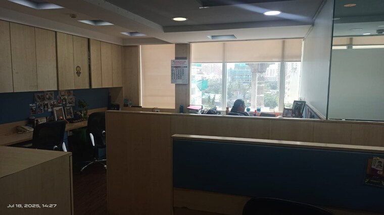 Team Area, andheri west Commercial Office Space 4000 Sq.Ft. In Andheri West Mumbai 9256327