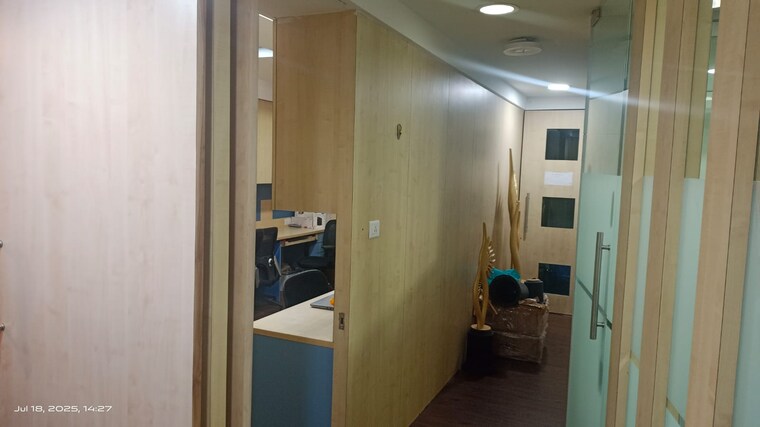 Team Area, andheri west Commercial Office Space 4000 Sq.Ft. In Andheri West Mumbai 9256327