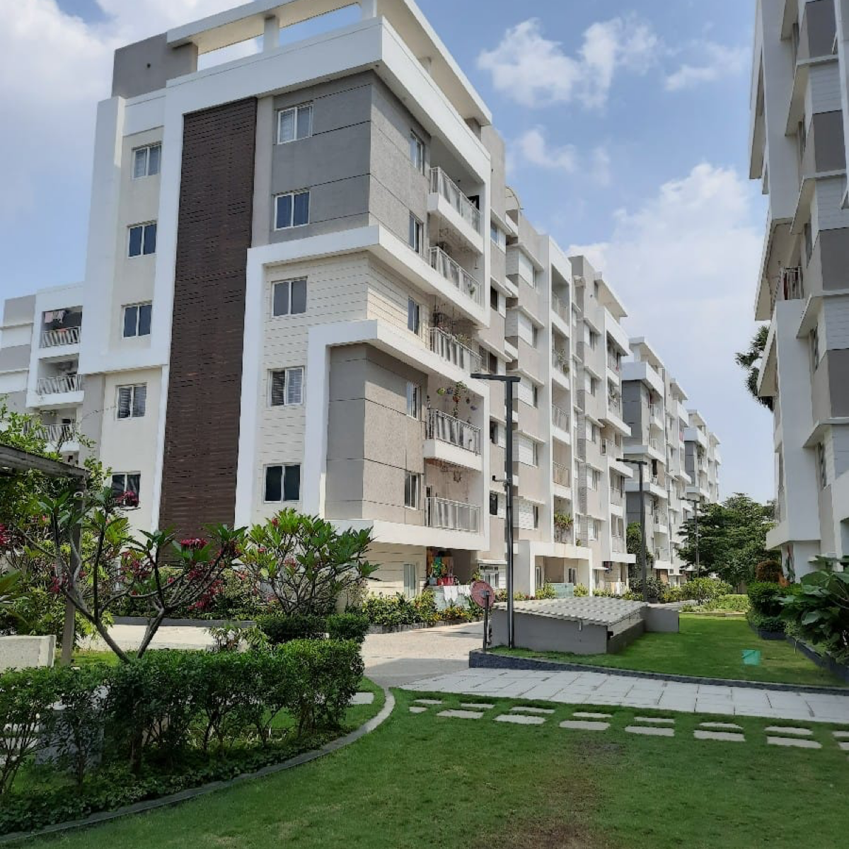3 BHK + Pooja Room 1650 Sq.Ft. Apartment in Kranti Park Royal