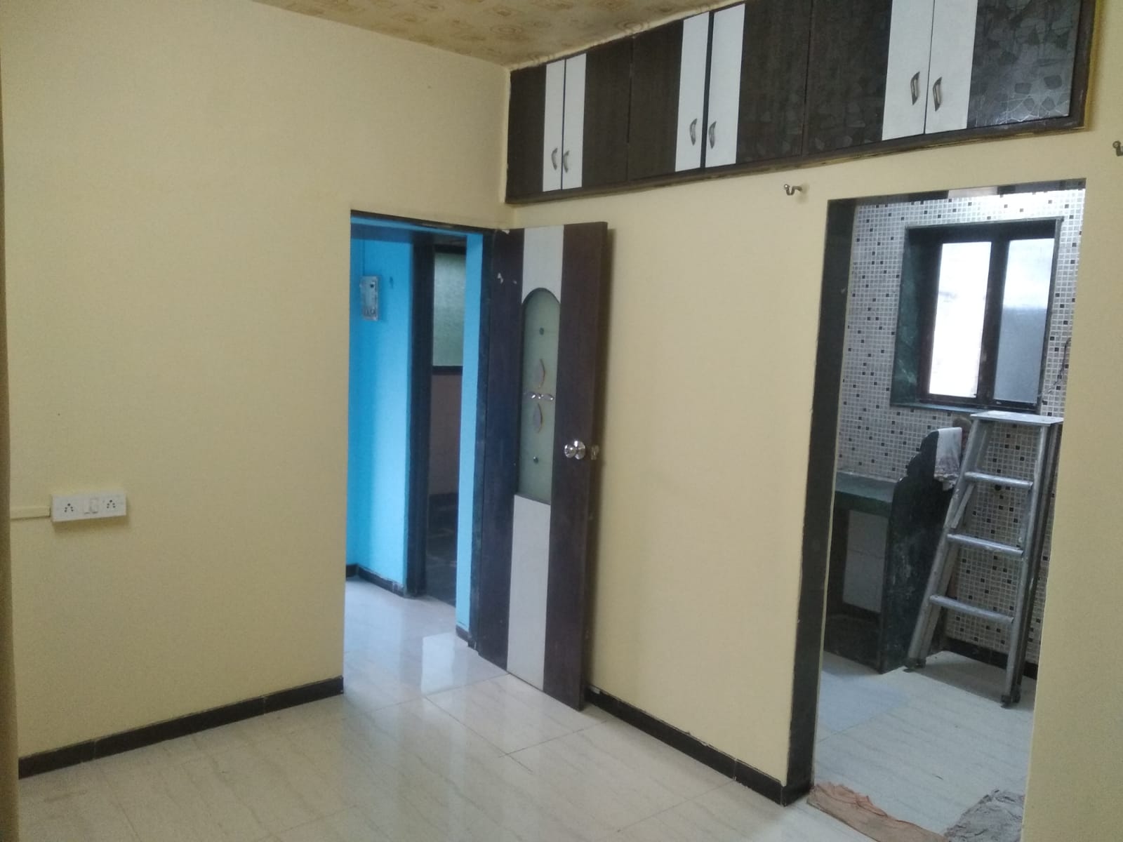 2 BHK + Study Room Apartment For Rent in Kurla West Pipe Road 