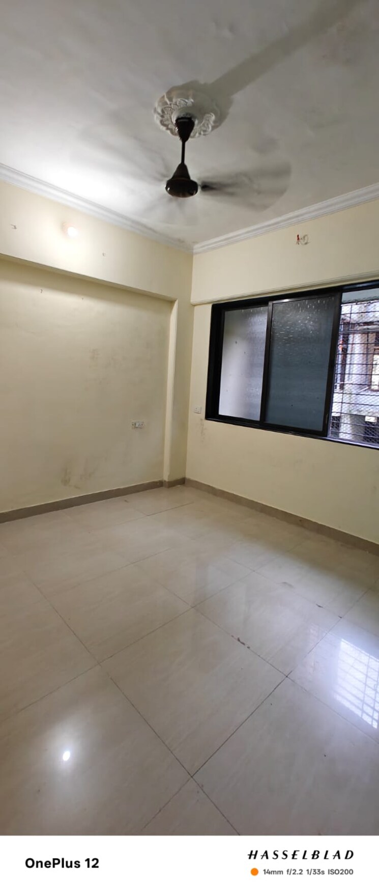 Room, kurla west 2 Bedroom 450 Sq.Ft. Apartment In Kurla West Mumbai 9256342