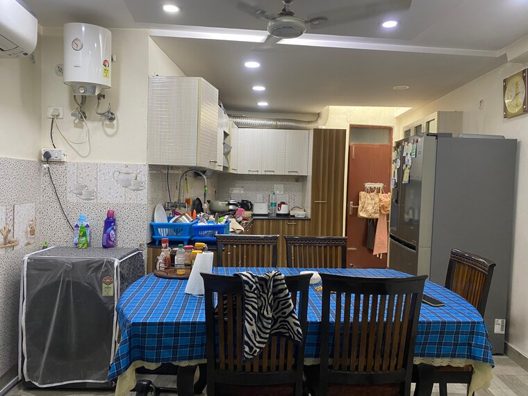 Kitchen, zakir nagar 6 Bedroom 1800 Sq.Ft. Apartment In Zakir Nagar Delhi 9256379