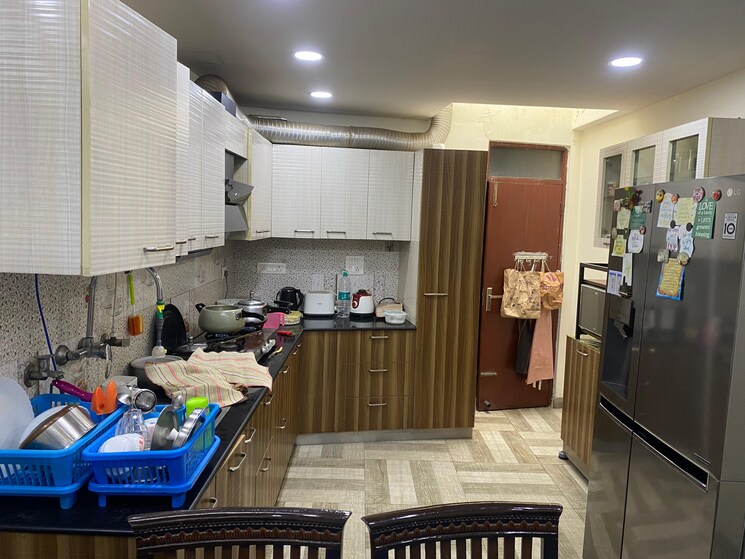 Kitchen, zakir nagar 6 Bedroom 1800 Sq.Ft. Apartment In Zakir Nagar Delhi 9256379