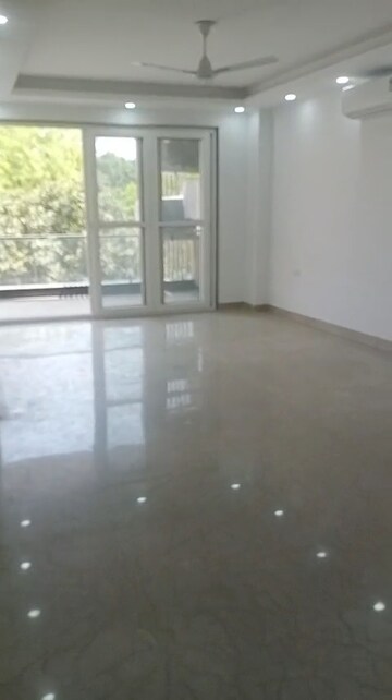 Room in 3 BHK Independent House at Kalkaji – for Sale