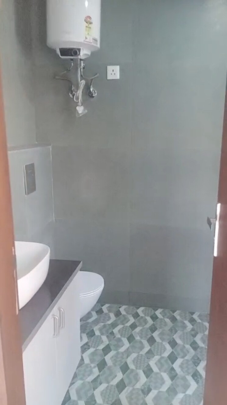 undefined, kalkaji 3 Bedroom 200 Sq.Yd. Independent House In Kalkaji Delhi 9256411