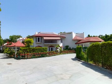 5 BHK Independent House – Exterior View View at Saket - for Rent