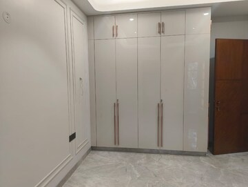 Building Lobby in 3 BHK Builder Floor at Vikas Puri – for Rent