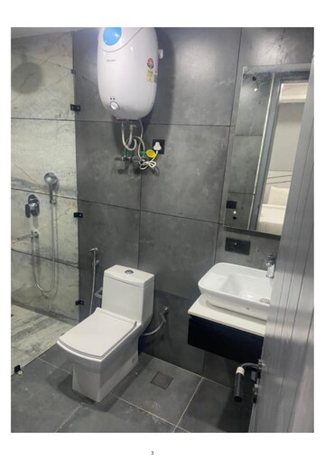 Bathroom in 1 BHK Apartment at DLF Building 10, Dlf Phase ii – for Rent