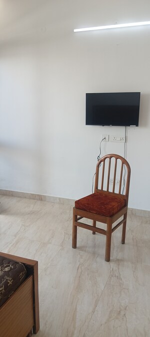 Furnished Amenities in 1 RK Builder Floor at SL Apartments Sector 49, Sector 49 – for Rent