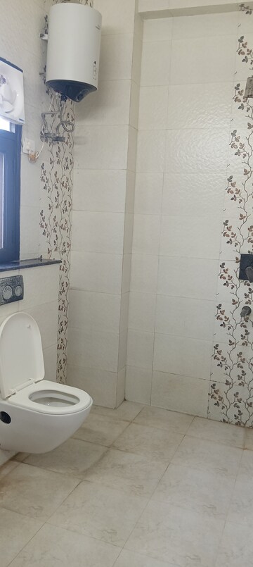 Bathroom in 1 RK Builder Floor at SL Apartments Sector 49, Sector 49 – for Rent