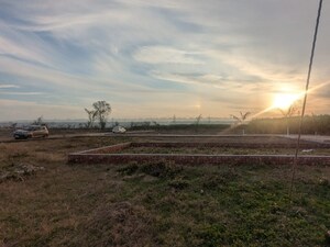  Plot For Sale in Selakui