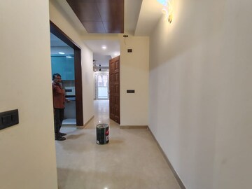 Room in 3 BHK Builder Floor at Chittaranjan Park – for Rent