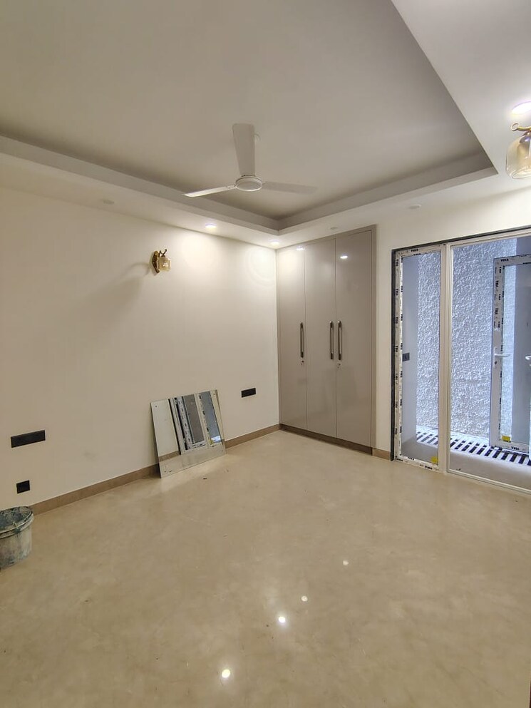 Room, chittaranjan park 3 Bedroom 160 Sq.Yd. Builder Floor In Chittaranjan Park Delhi 9256450