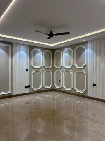 Furnished Amenities in 4 BHK Builder Floor at Greater Kailash ii – for Rent