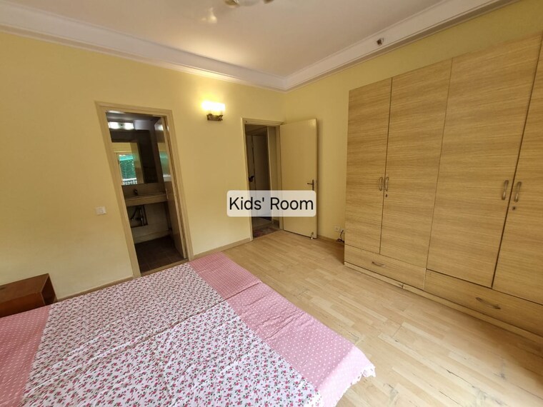 Bedroom, bptp-freedom-park-life 3.5 Bedroom 2293 Sq.Ft. Apartment In Sector 57 Gurgaon 9256467