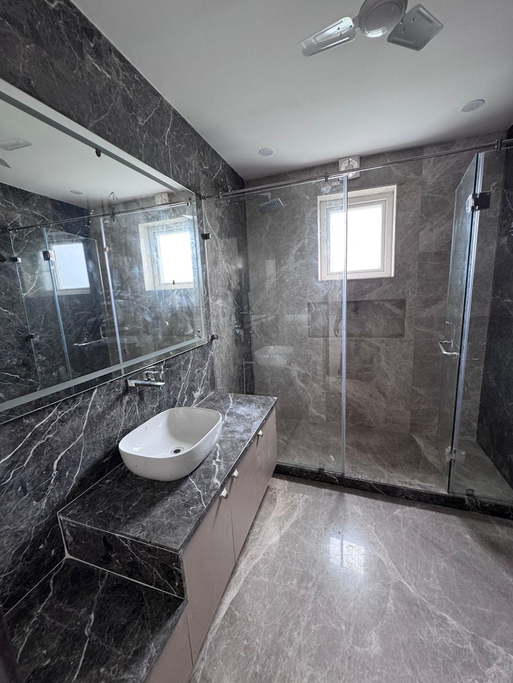 Bathroom, greater kailash 4 Bedroom 311 Sq.Yd. Builder Floor In Greater Kailash Delhi 9256473