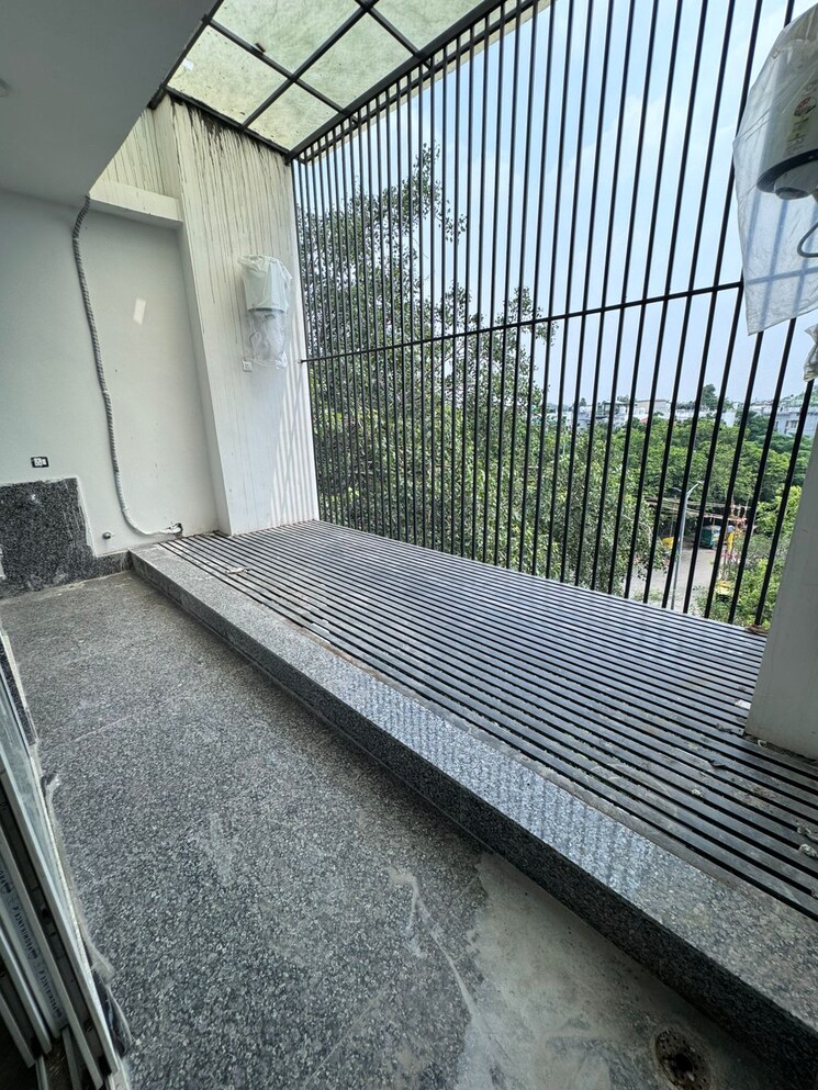 Balcony, greater kailash 4 Bedroom 311 Sq.Yd. Builder Floor In Greater Kailash Delhi 9256473