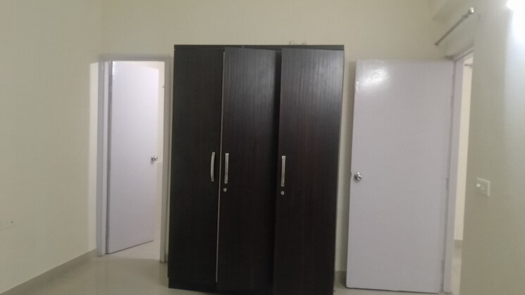 Room, sare-home 3.5 Bedroom 1650 Sq.Ft. Builder Floor In Sector 92 Gurgaon 9256510