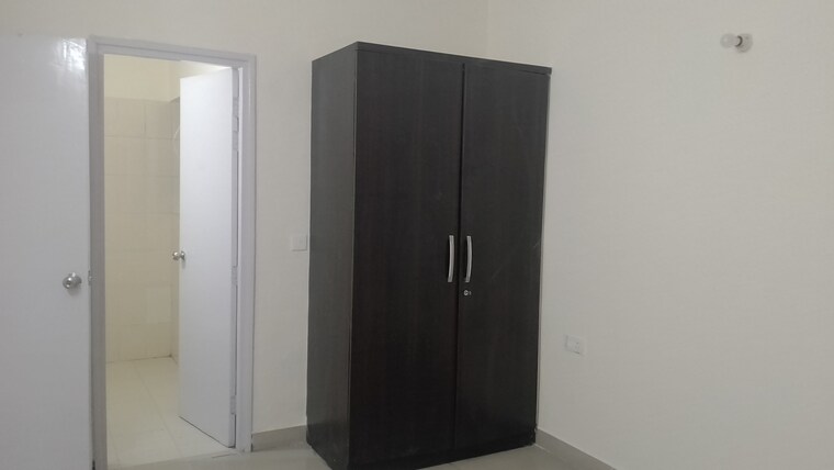 Room, sare-home 3.5 Bedroom 1650 Sq.Ft. Builder Floor In Sector 92 Gurgaon 9256510