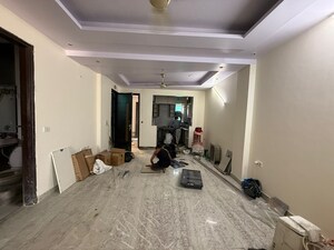 Room in 3 BHK Apartment at Navbharat Apartments, Paschim Vihar – for Rent