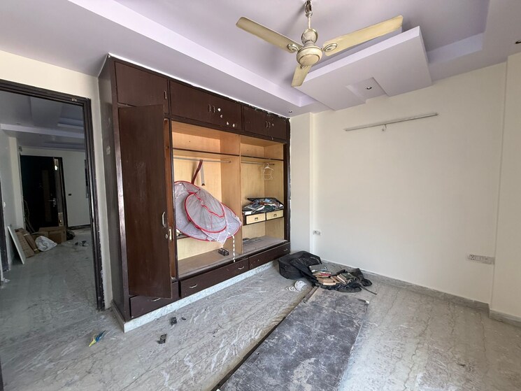 Room, navbharat-apartments 3 Bedroom 1250 Sq.Ft. Apartment In Paschim Vihar Delhi 9256514