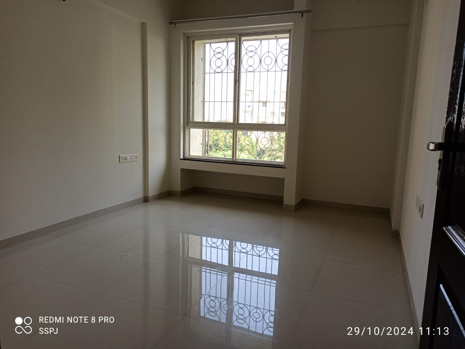 2 BHK Apartment For Rent in Goel Ganga Glitz