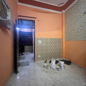 Room in 1 BHK Builder Floor at Chattarpur – for Rent