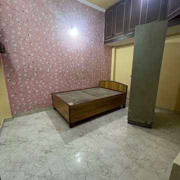 Master Bedroom in 1 BHK Builder Floor at Chattarpur – for Rent