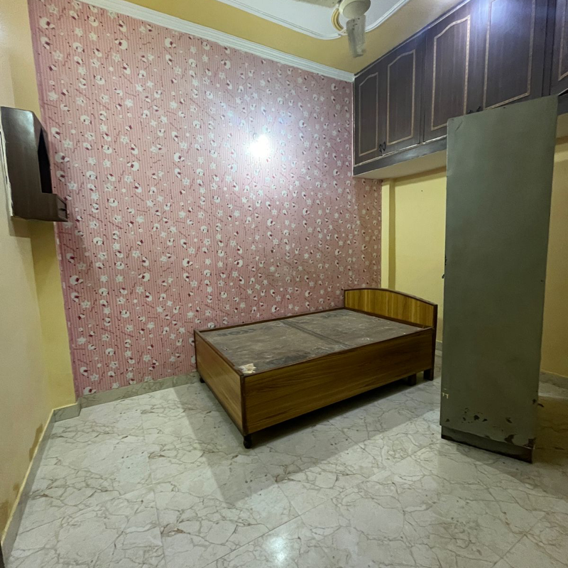 1 BHK Builder Floor For Rent in Chattarpur