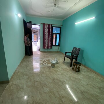 Room in 1 BHK Builder Floor at Chattarpur – for Rent