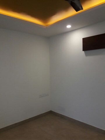 Room in 2 BHK Builder Floor at Lajpat Nagar 4 – for Rent