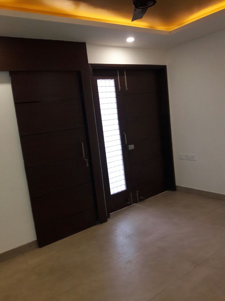Room, lajpat nagar 4 2 Bedroom 1090 Sq.Ft. Builder Floor In Lajpat Nagar 4 Delhi 9256667
