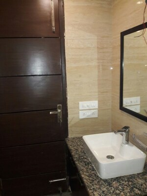 Bathroom in 2 BHK Builder Floor at Lajpat Nagar 4 – for Rent