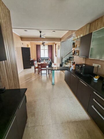 Kitchen in 4 BHK Penthouse at Parsvnath Green Ville, Sector 48 – for Rent