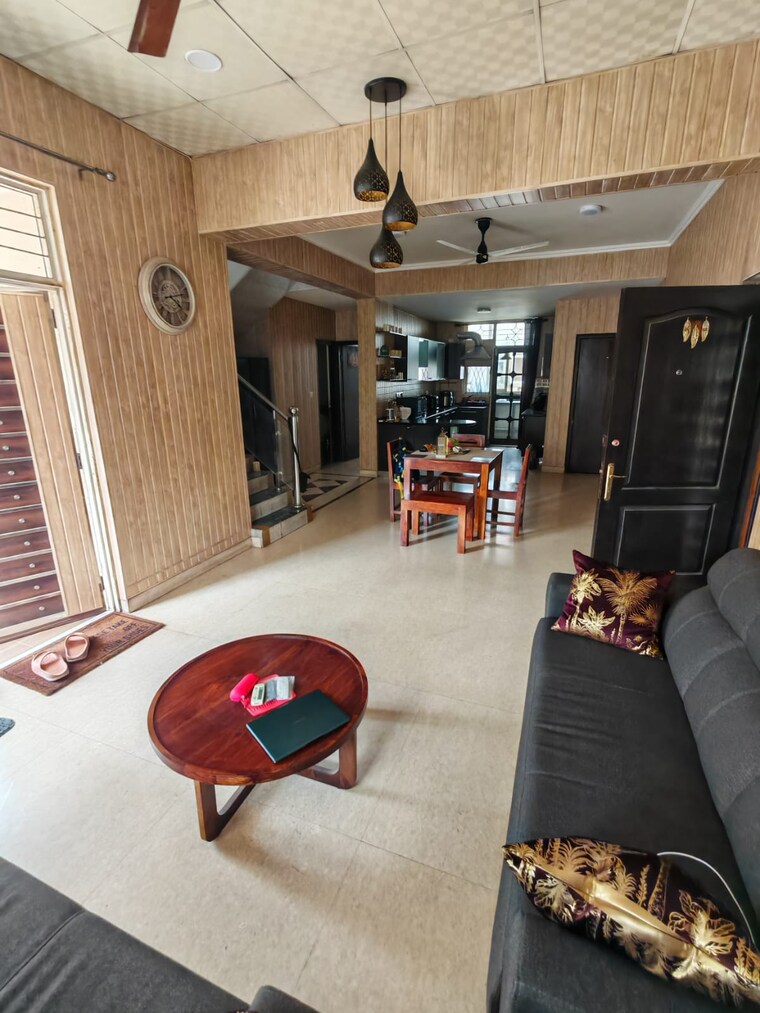 Living Room, parsvnath-green-ville 4 Bedroom 3370 Sq.Ft. Penthouse In Sector 48 Gurgaon 9256694