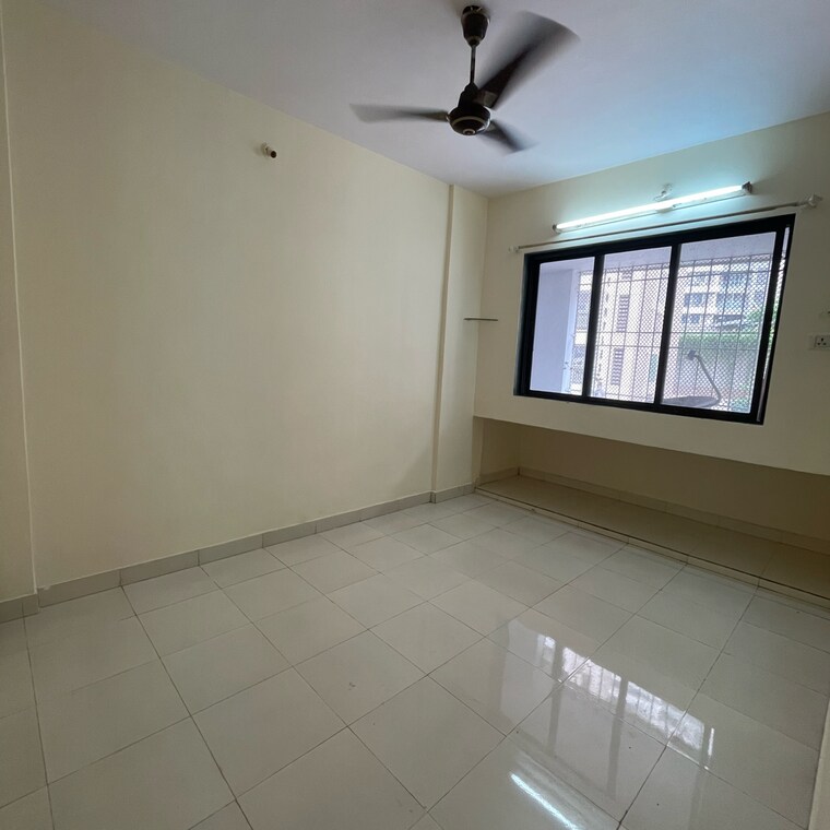 Room, goregaon east 1 Bedroom 410 Sq.Ft. Apartment In Goregaon East Mumbai 9256745